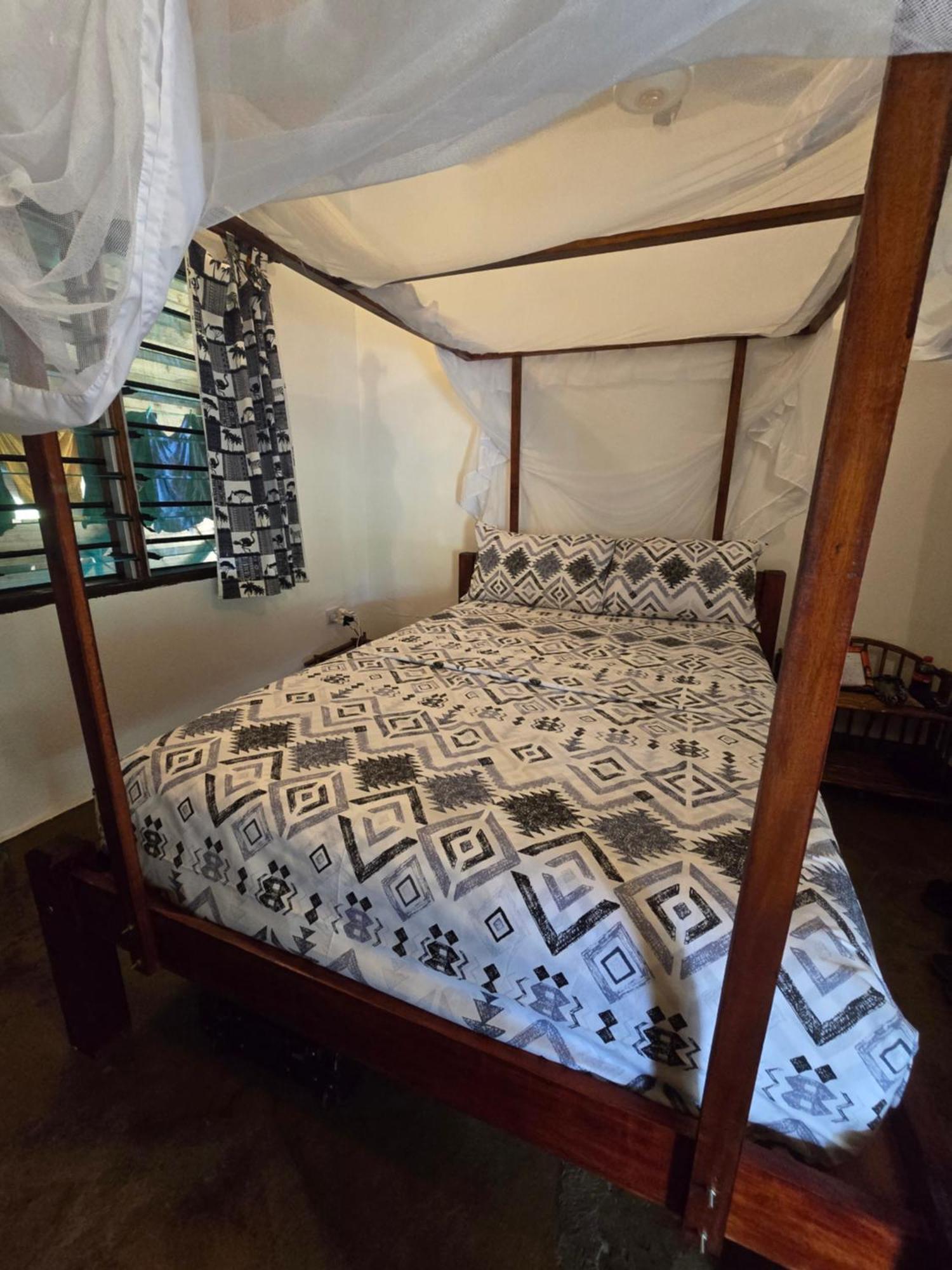 Nyumba Tamu Bed & Breakfast Watamu Luaran gambar