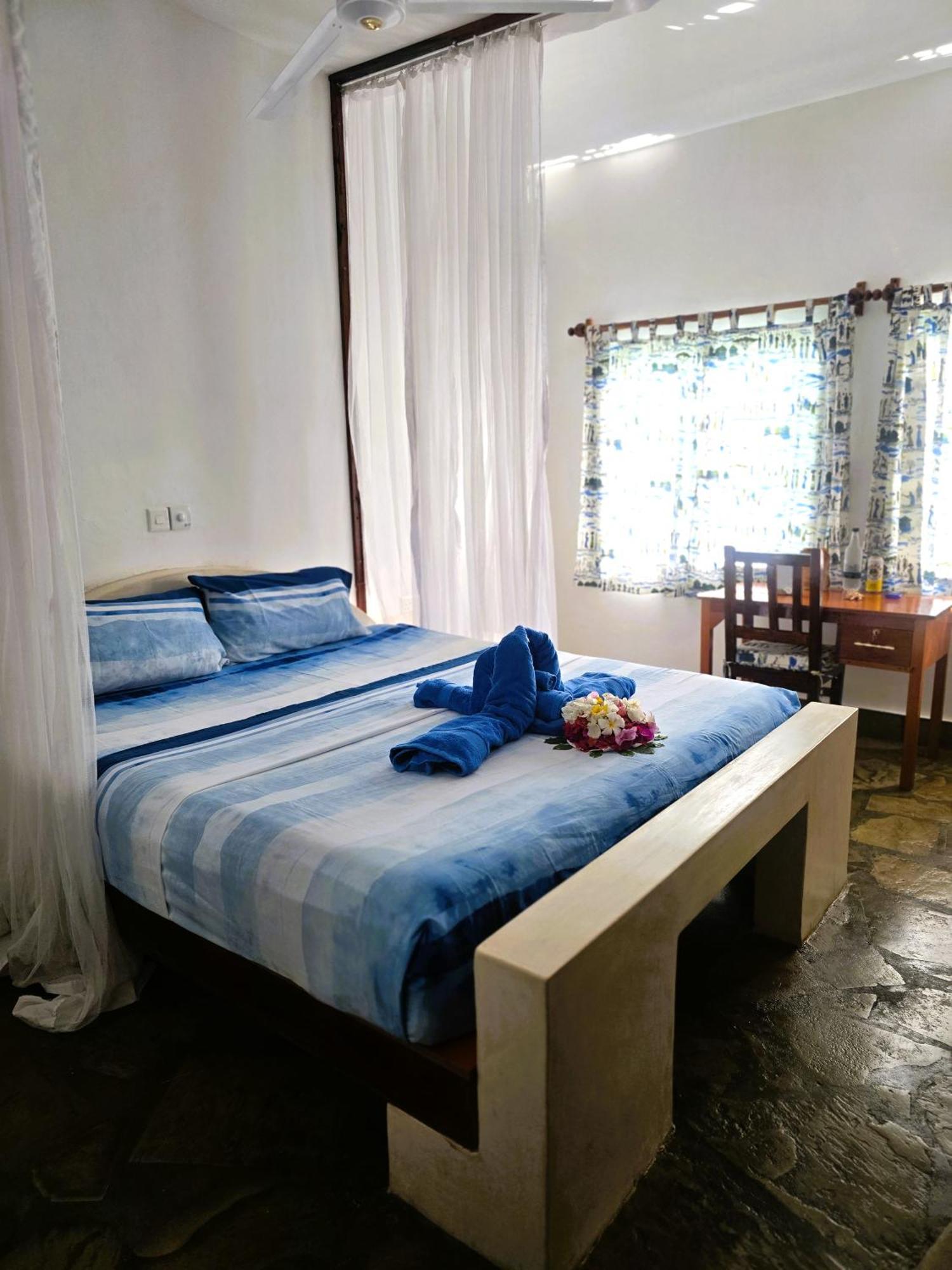 Nyumba Tamu Bed & Breakfast Watamu Luaran gambar